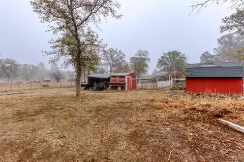 9758 Logan Rd, Redding, CA 96003 photo 26