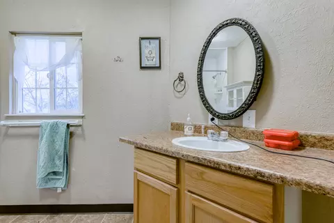 9758 Logan Rd, Redding, CA 96003 photo 51