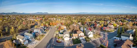 422 Shell Dr, Redding, CA 96003 photo 2