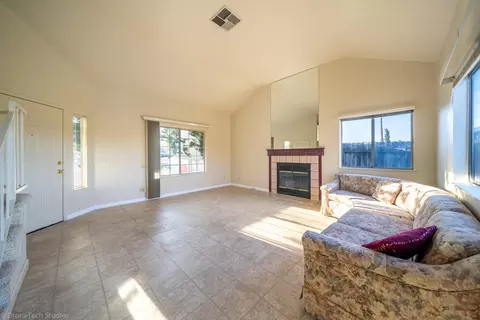 422 Shell Dr, Redding, CA 96003 photo 3