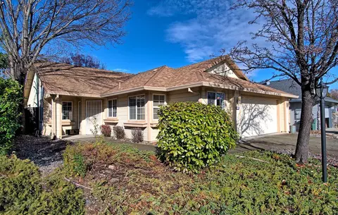 1380 Bully Choop Trl, Redding, CA 96003 photo 1