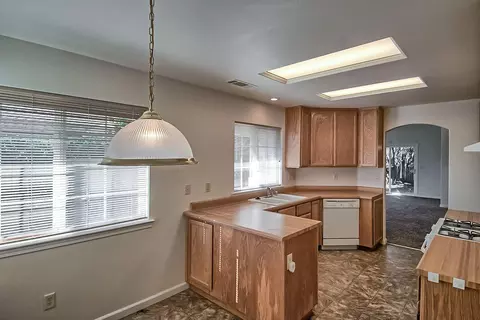 1380 Bully Choop Trl, Redding, CA 96003 photo 8