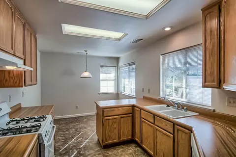1380 Bully Choop Trl, Redding, CA 96003 photo 7