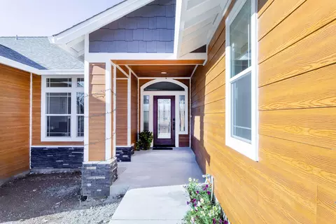 10830 Green Oaks Ln, Redding, CA 96003 photo 6