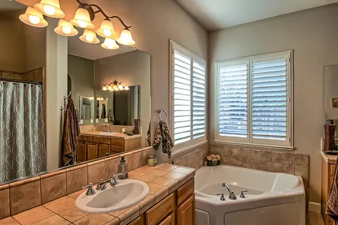 4340 Chinook Dr, Redding, CA 96002 photo 17