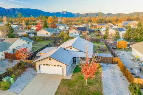 16890 Santa Barbara Dr, Redding, CA 96003 photo 17