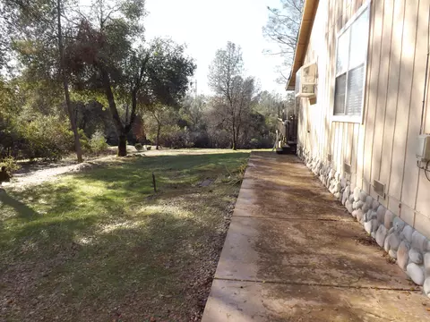 11650 Lucy Ln, Redding, CA 96003 photo 17