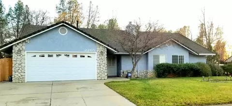 2205 Candlewood Dr, Redding, CA 96003 photo 1