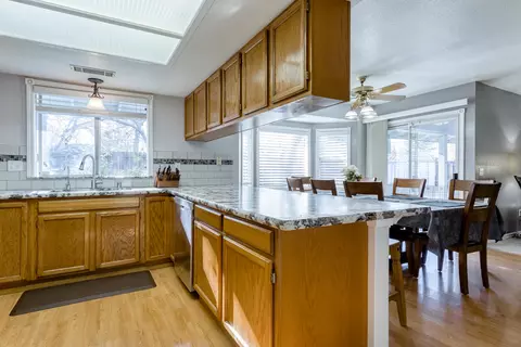 2205 Candlewood Dr, Redding, CA 96003 photo 10
