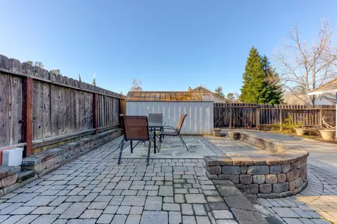 2205 Candlewood Dr, Redding, CA 96003 photo 5