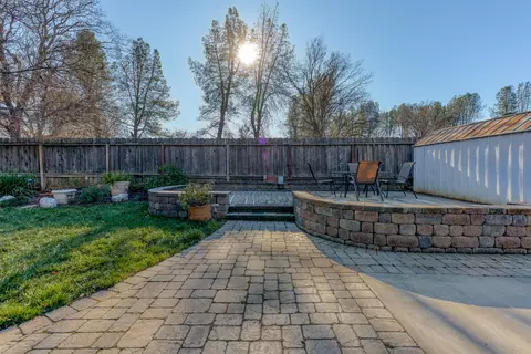 2205 Candlewood Dr, Redding, CA 96003 photo 6