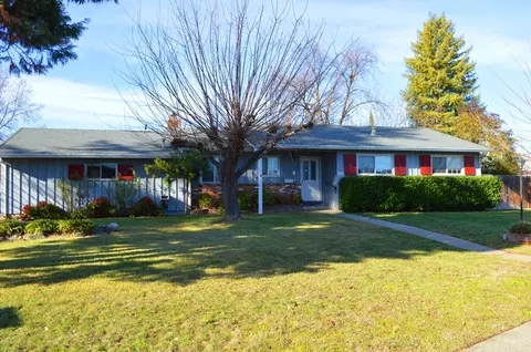 6484 El Camino Dr, Redding, CA 96001 photo 1