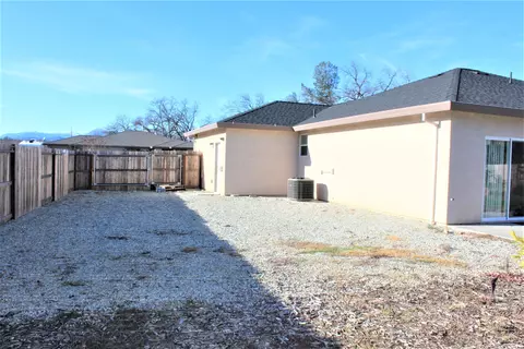 6335 Oxbow St, Redding, CA 96001 photo 17