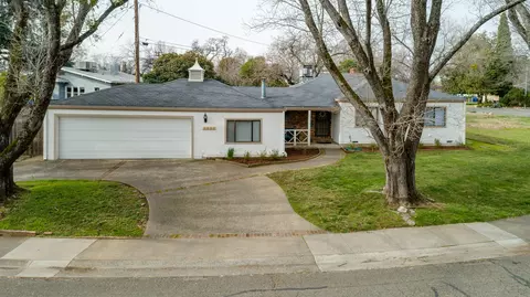 2222 Canal Dr, Redding, CA 96001 photo 1