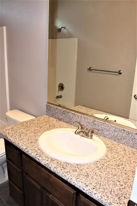 945 Rollingview Dr, Redding, CA 96003 photo 15