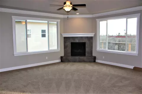 945 Rollingview Dr, Redding, CA 96003 photo 7