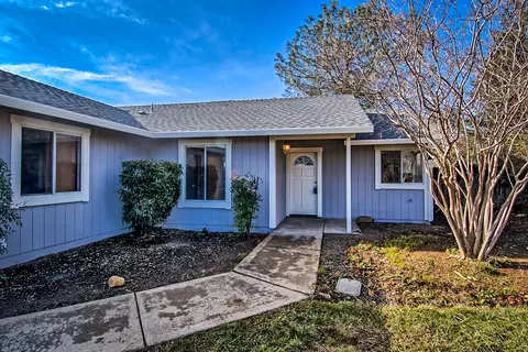 150 Danbury Dr, Redding, CA 96003 photo 3