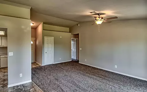 150 Danbury Dr, Redding, CA 96003 photo 5