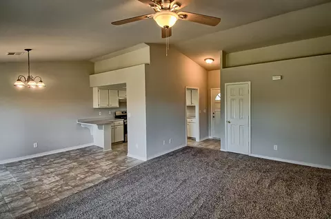 150 Danbury Dr, Redding, CA 96003 photo 4