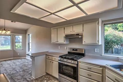 150 Danbury Dr, Redding, CA 96003 photo 9