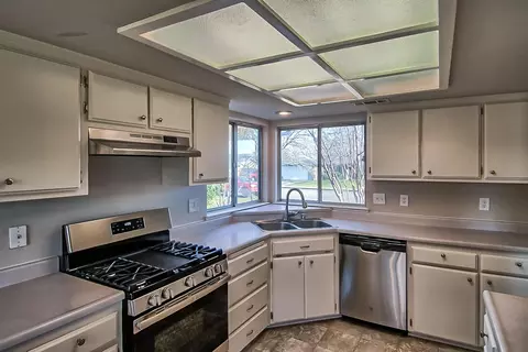 150 Danbury Dr, Redding, CA 96003 photo 10