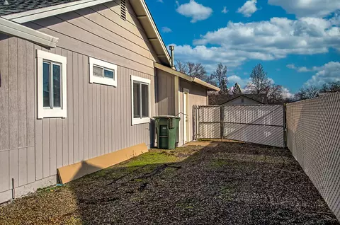 150 Danbury Dr, Redding, CA 96003 photo 30