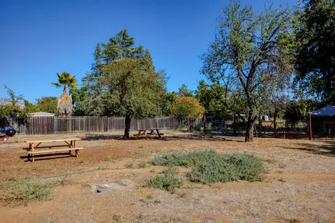 5157 Debbie Ln, Redding, CA 96002 photo 20