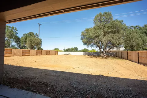 1193 Bingham, Redding, CA 96003 photo 36