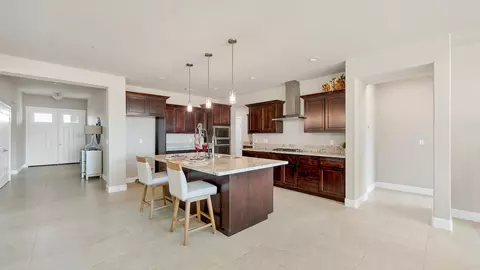 1193 Bingham, Redding, CA 96003 photo 6