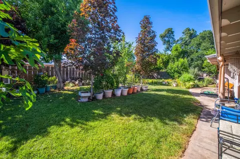 6796 Riata Dr, Redding, CA 96002 photo 40