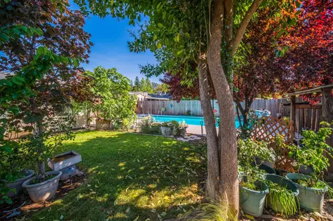 6796 Riata Dr, Redding, CA 96002 photo 5