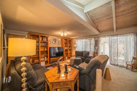 6796 Riata Dr, Redding, CA 96002 photo 13