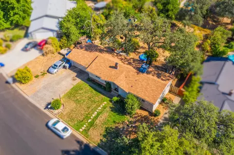 1401 Dusty Ln, Redding, CA 96002 photo 24