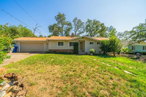1401 Dusty Ln, Redding, CA 96002 photo 1