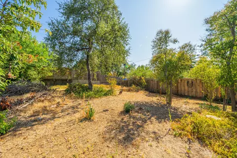 1401 Dusty Ln, Redding, CA 96002 photo 19