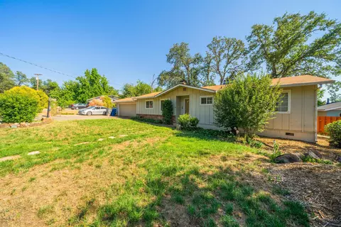 1401 Dusty Ln, Redding, CA 96002 photo 22