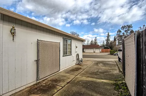 11540 Vista Del Rio, Redding, CA 96003 photo 49