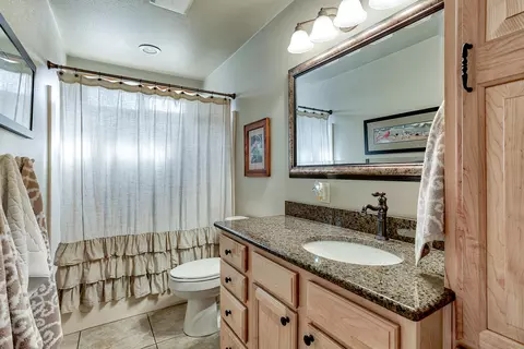 19695 Paso Robles Ave, Redding, CA 96003 photo 8