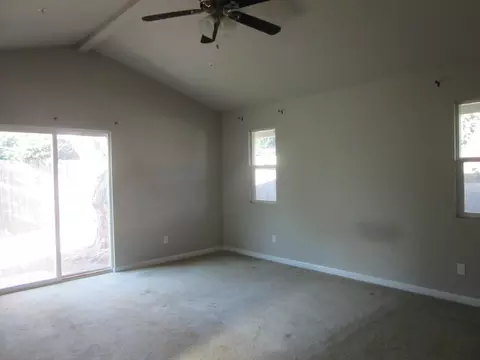 3884 Mercury Dr, Redding, CA 96002 photo 11