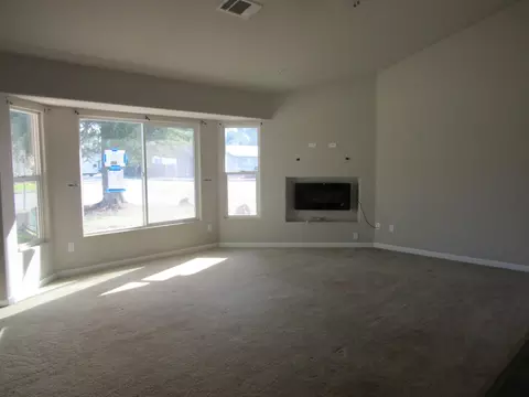 3884 Mercury Dr, Redding, CA 96002 photo 3