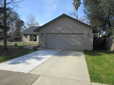 3884 Mercury Dr, Redding, CA 96002 photo 2