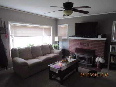 1424 Johnson St, Red Bluff, CA 96080 photo 3