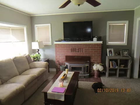 1424 Johnson St, Red Bluff, CA 96080 photo 4