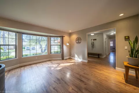4127 Saratoga Dr, Redding, CA 96002 photo 12