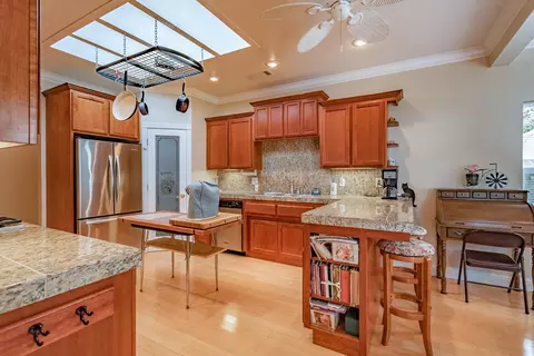 13213 Spring Lake St, Redding, CA 96003 photo 13