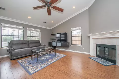 647 Chancellor Blvd, Redding, CA 96003 photo 4