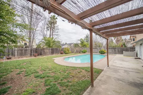 647 Chancellor Blvd, Redding, CA 96003 photo 20