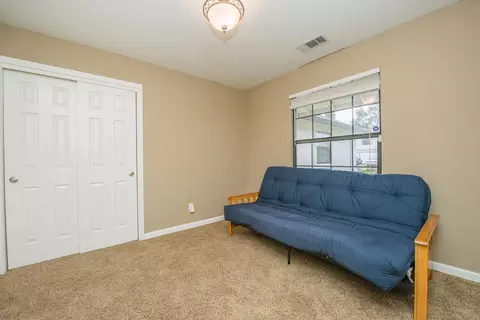 647 Chancellor Blvd, Redding, CA 96003 photo 11