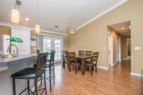 647 Chancellor Blvd, Redding, CA 96003 photo 6