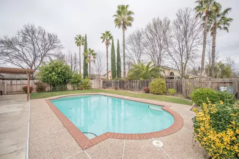647 Chancellor Blvd, Redding, CA 96003 photo 21